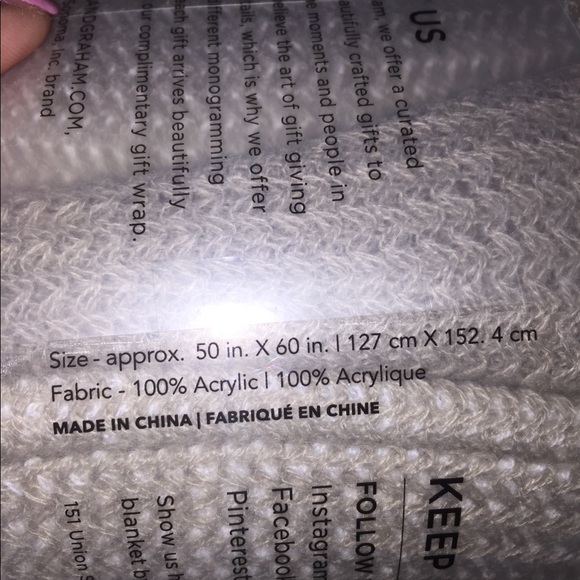 Beige throw - Picture 2 of 2